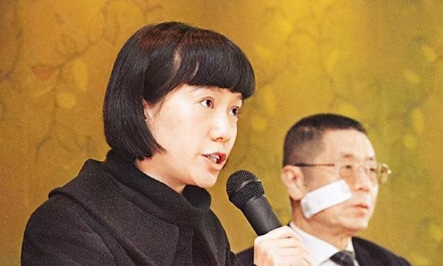 钢琴大师81岁喜得千金,老婆被传"小三"上位,年龄比继子还小|刘诗昆