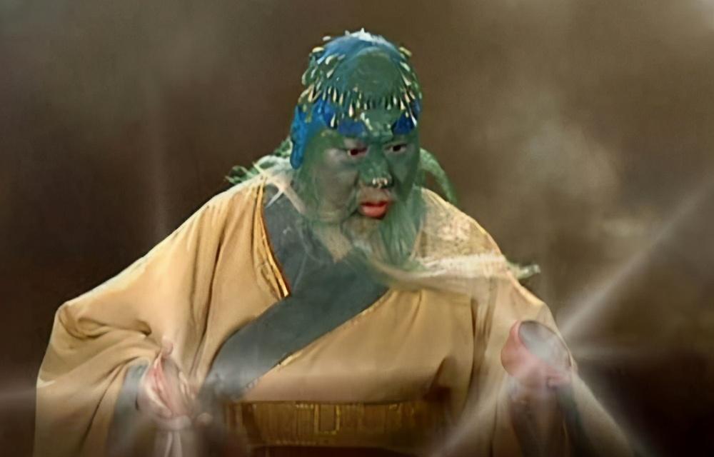 他麾下又有五大火部正神,分别是尾火虎,室火猪,觜火猴,翼火蛇,接火