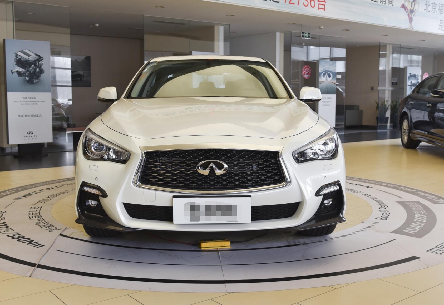 新款英菲尼迪q50,2.0t 7at,落地23万还看啥凯美瑞