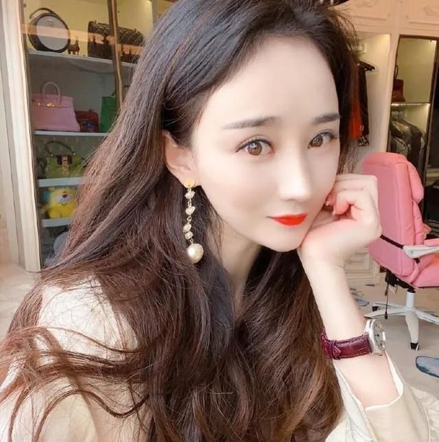 沈曼违约处罚已裁决冻结查封其个人资产不得在yy以外平台开播