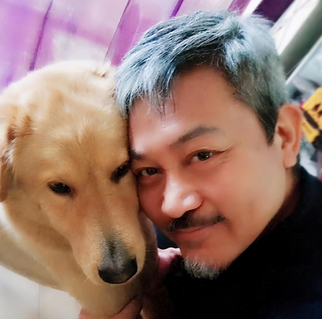 曾伟权病逝终年58岁,无婚无子养狗作伴,最后露面脸颊凹陷无血色