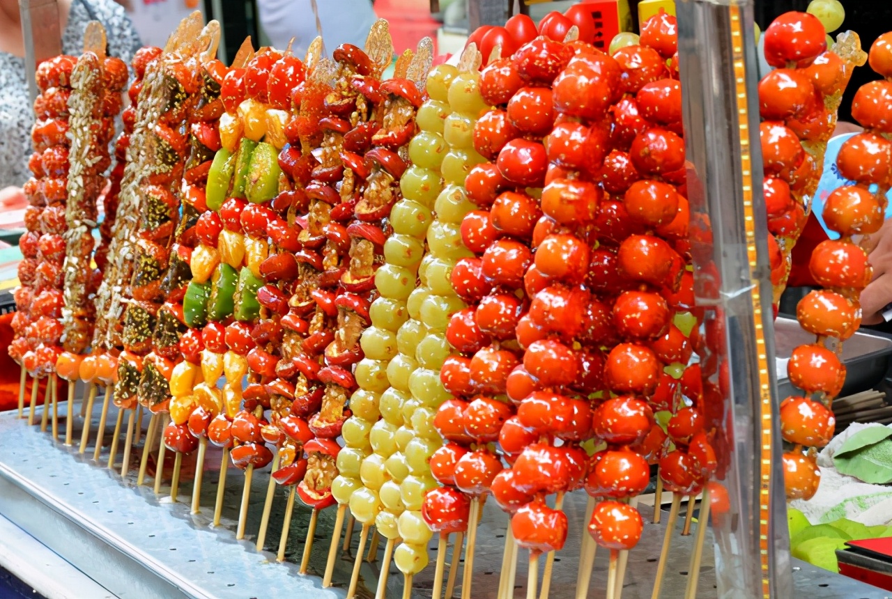糖葫芦又出幺蛾子了!忍得了黄瓜,忍得了寿司,看到它:食欲全无