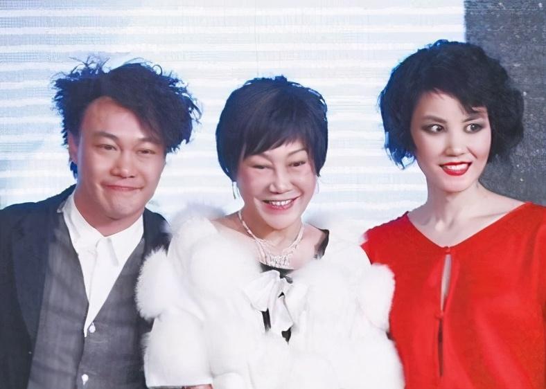 "奇怪"的经纪人,一生只带了3个艺人,王菲陈奕迅视她为妈妈|陈家瑛