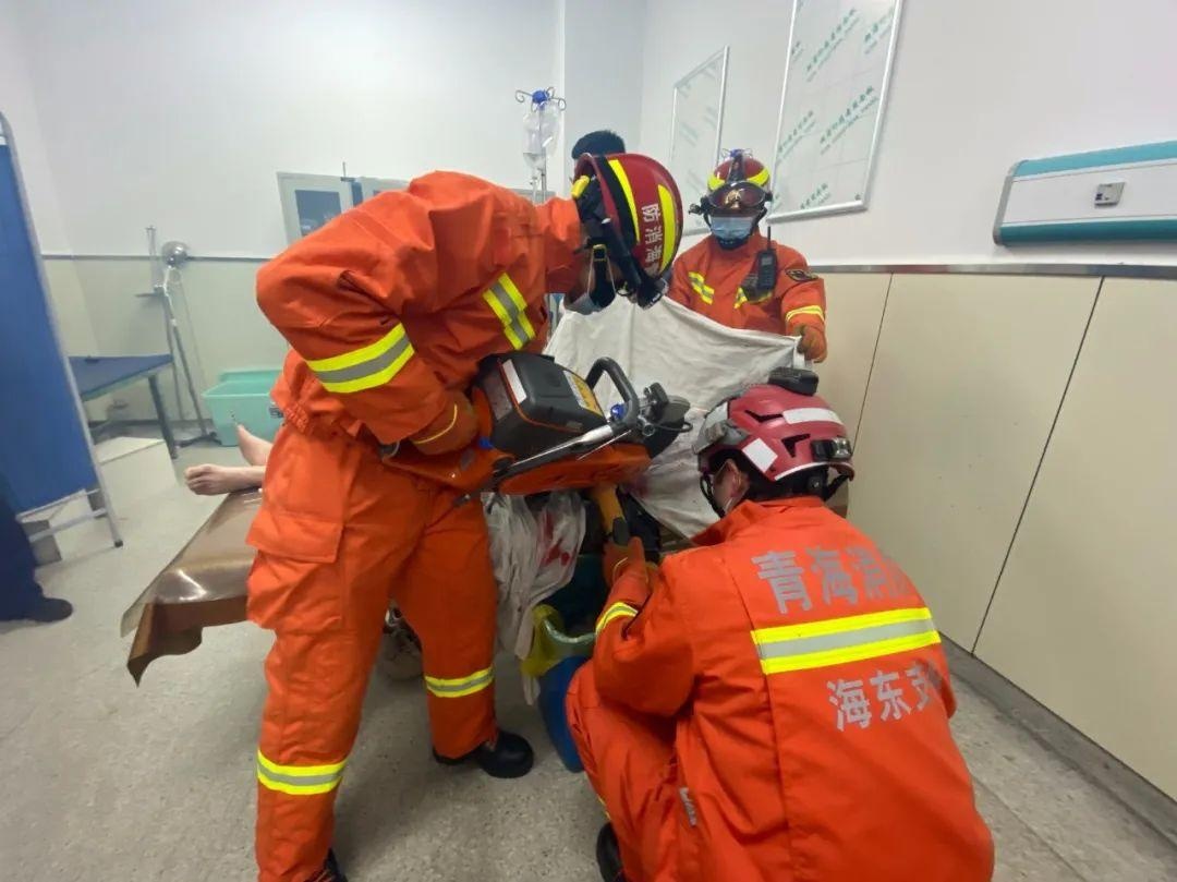 角磨机排行_紧急救援!海东一男子手臂被角磨机锯片卡住...