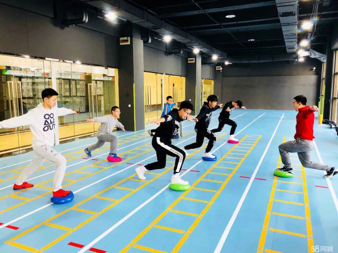 200多元一节课!各地体育课外培训班火爆,你家娃报了没?|广州|中考|家
