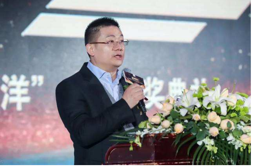 而看穿了周政真面目的沱牌舍得,也终于忍无可忍地掀翻了桌子.