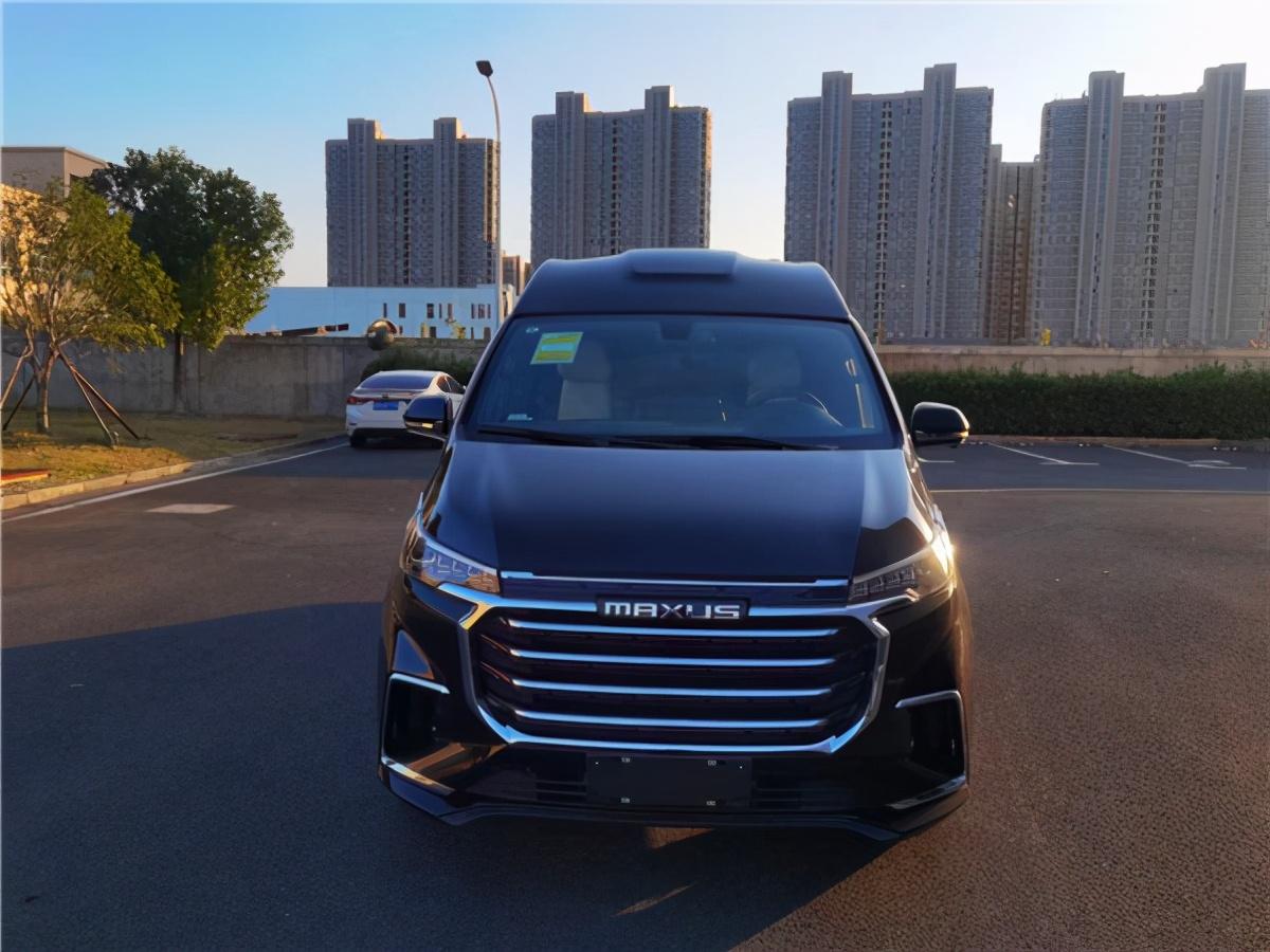 2020款上汽大通g10定制商务车 居家商务两不误