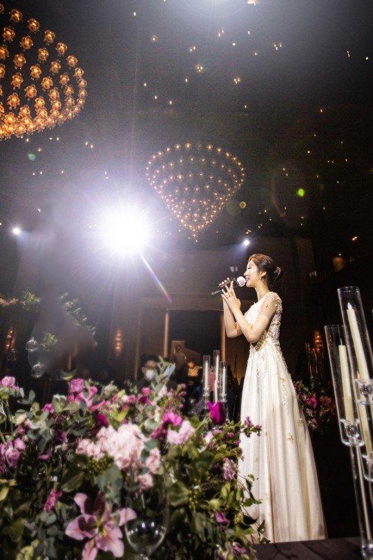 韩流女神裴涩琪闪嫁小2岁老公,男方是网络主播