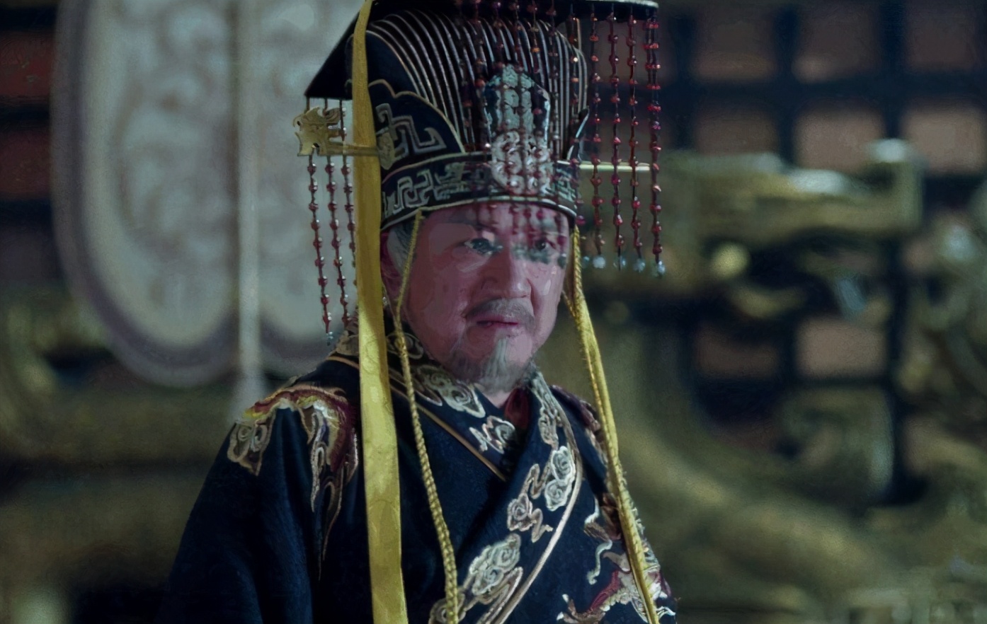 比如梁武帝萧衍,最大问题真的是活得太久,都80多岁了, 临贺王萧正德被