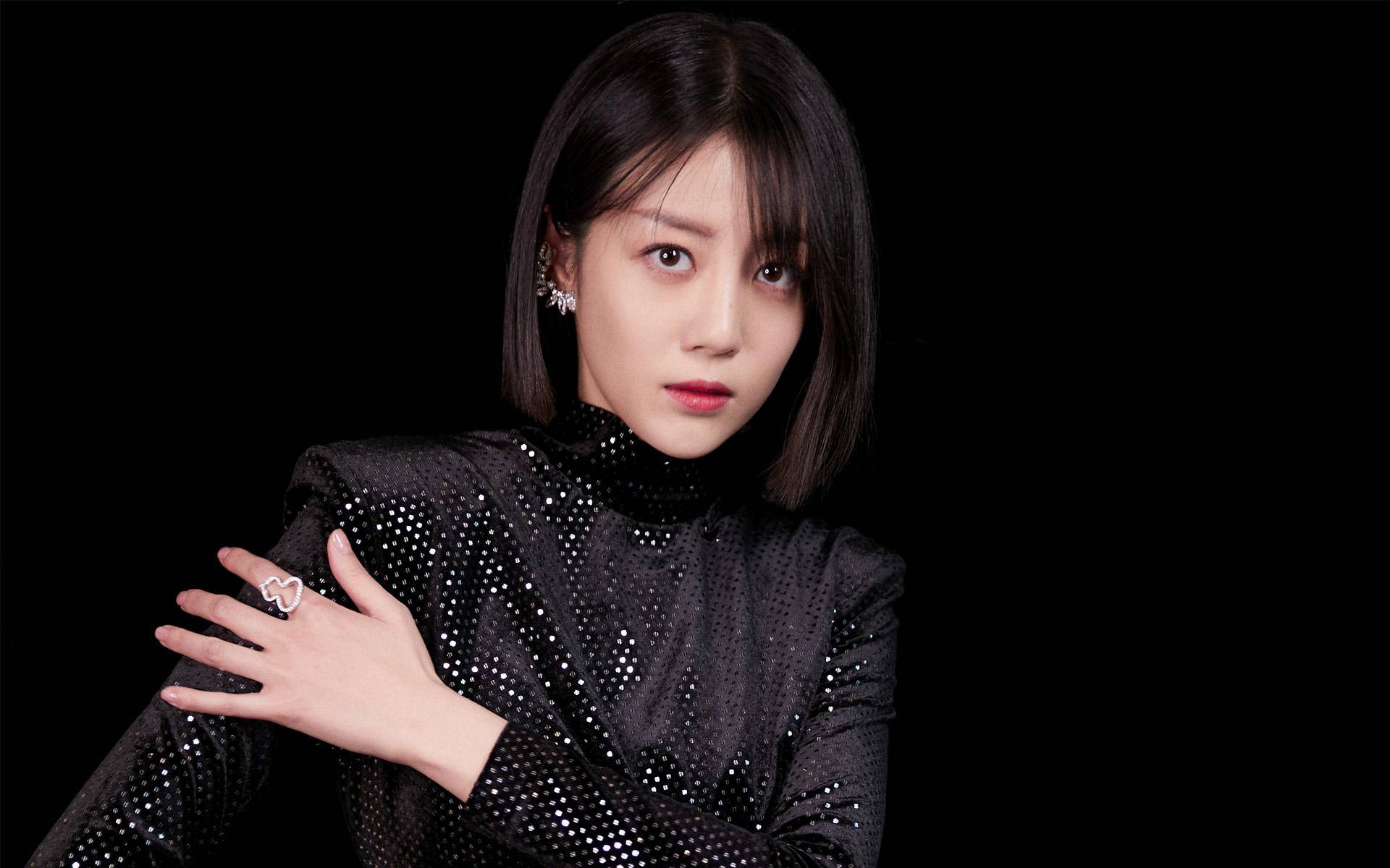 《演员2》被嘲的李溪芮,在《瞄准》里演"盲女"备受好评