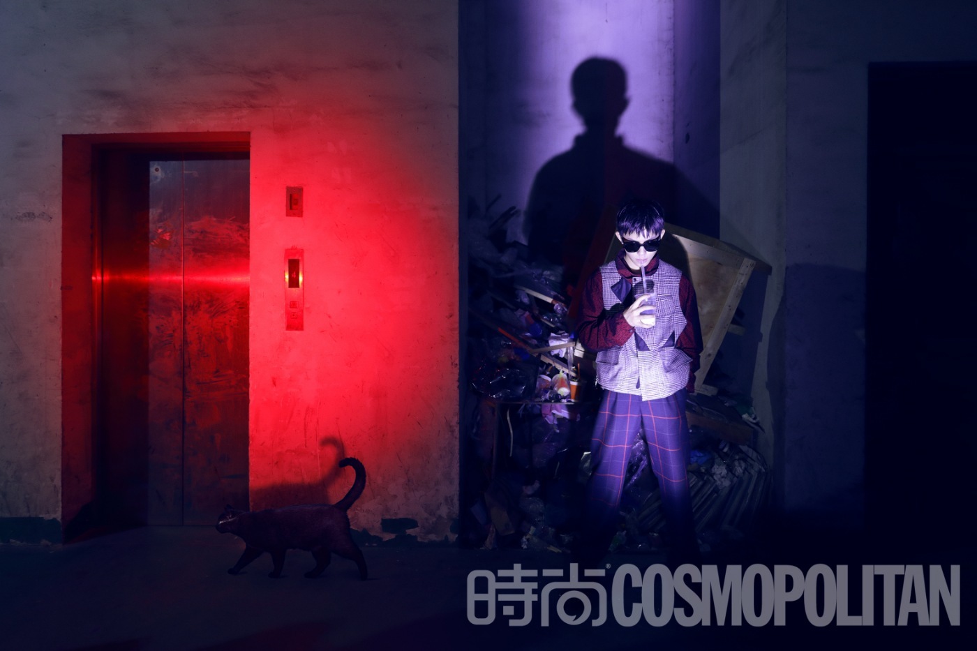 易烊千玺登时尚cosmo十二月刊封面笃定自我遵循内心节奏