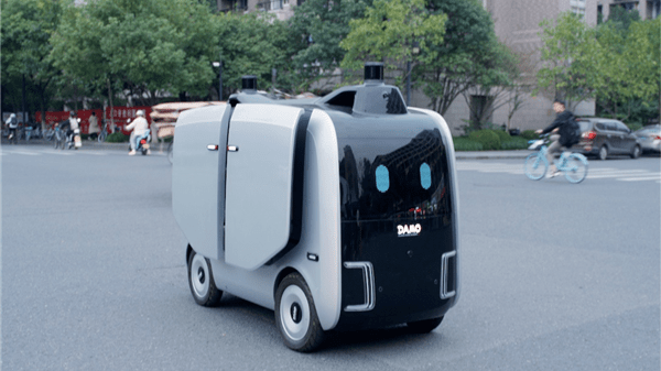 阿里无人送货车