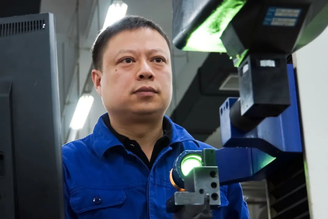 中国电子科技集团有限公司第十四研究所班组长胡胜