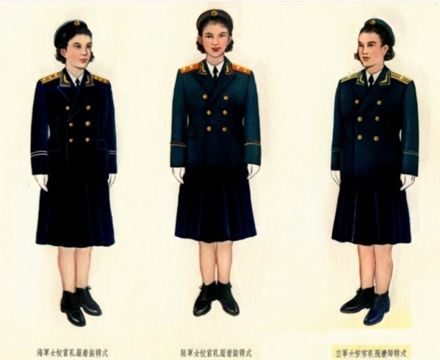 裙子毁了亮剑3但抗战时确有女兵穿裙子一代代裙装美翻了