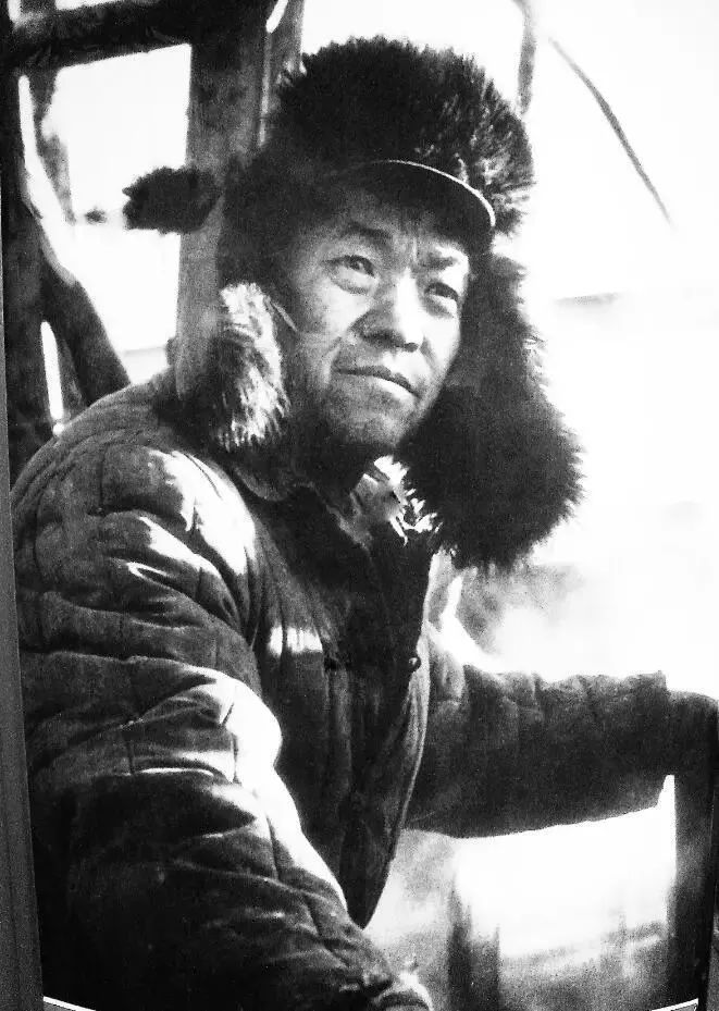 精神长存纪念铁人王进喜逝世50周年