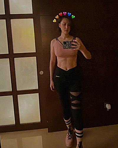 女星的腹肌,赵丽颖霸气,袁姗姗优秀,看到张歆艺我也想拥有同款了