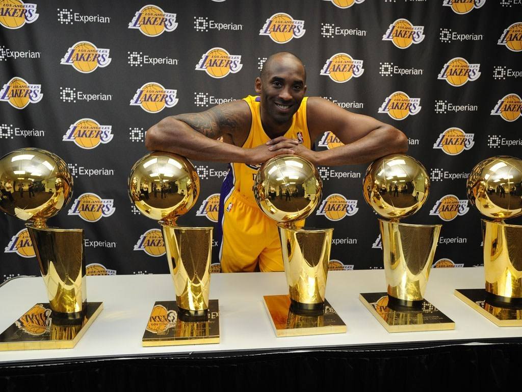 仅2冠1fmvp张伯伦才是真正的历史前十守门员而不是科比