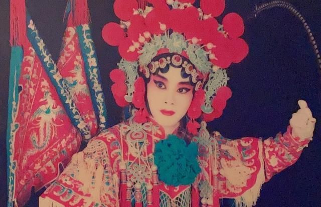 这才叫深藏不露!德云社栾云平首次晒女装,粉丝大呼是心动的感觉