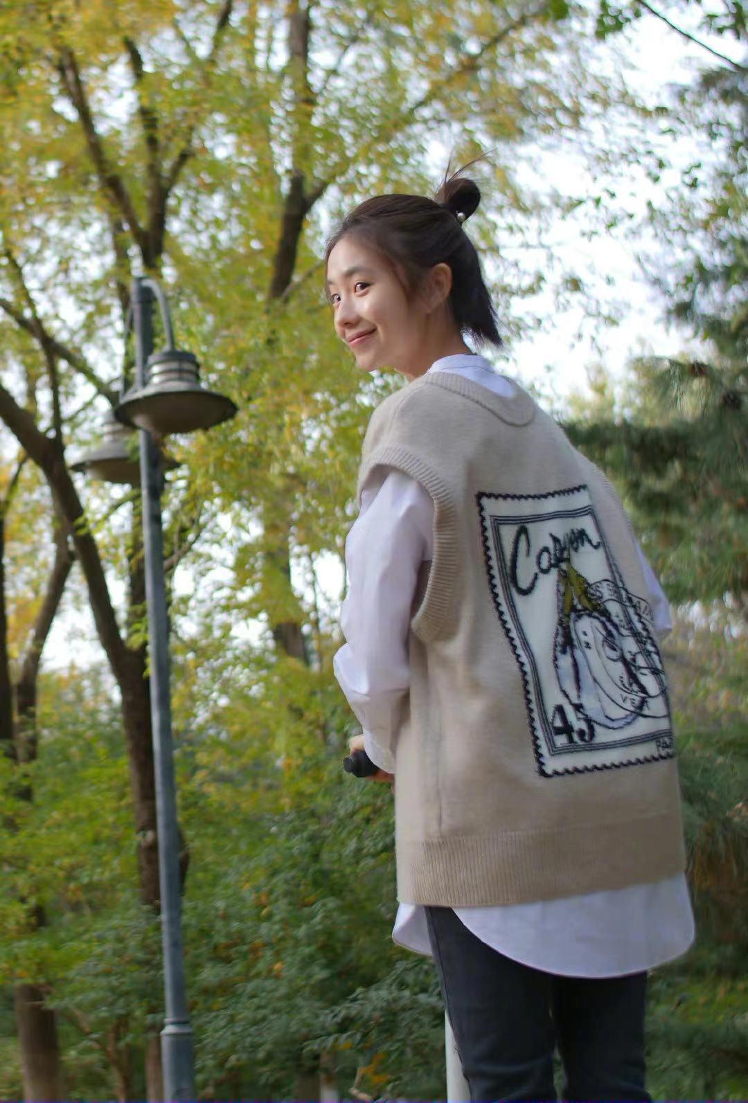 由张艺谋执导的电影《一秒钟》刘闺女版海报特辑双发