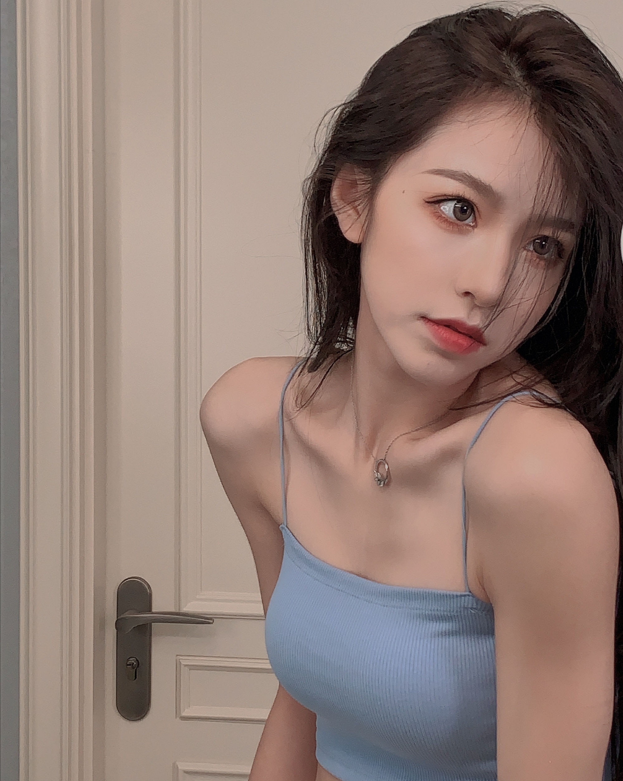 刘思瑶也有隐藏性格?私底下少女心满满,最喜欢玩儿童玩具