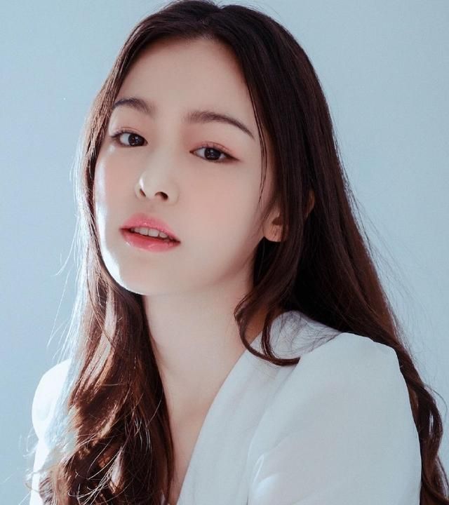 早起有8个好习惯的女生,肤色会逐渐变白皙透亮,成为气质女神