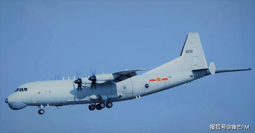 空潜200不仅有一个大尾巴,还有一个"大下巴",里面暗藏玄机|潜艇|反潜