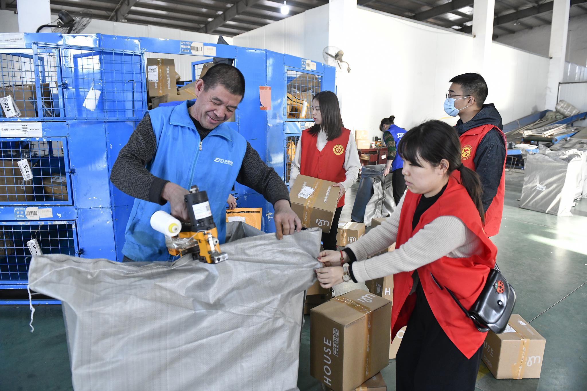 打造最优质最暖心快递服务 桐庐这个"双十一"送上两份厚礼