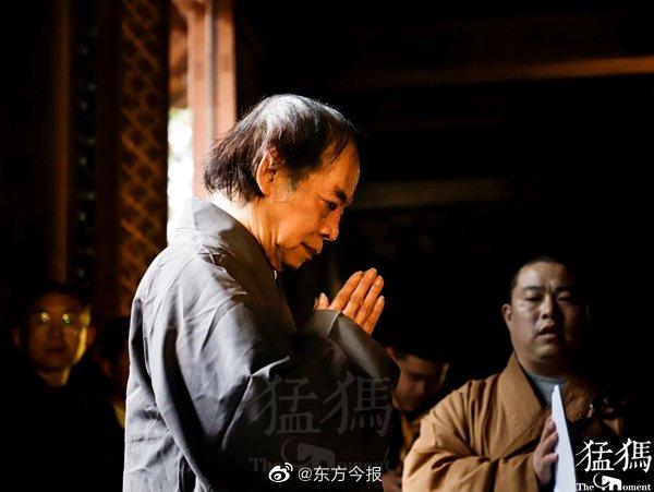 漫画大家蔡志忠在少林寺出家了.