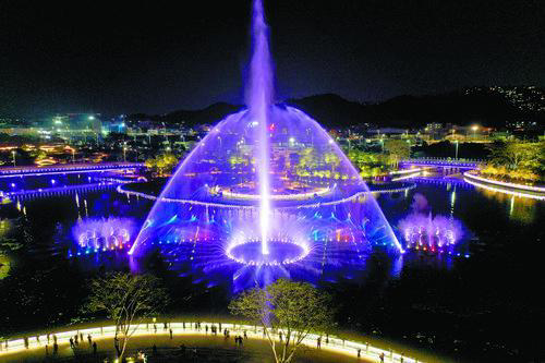 位于中心城区产城融合示范区内的园山湖公园 刘琼 摄