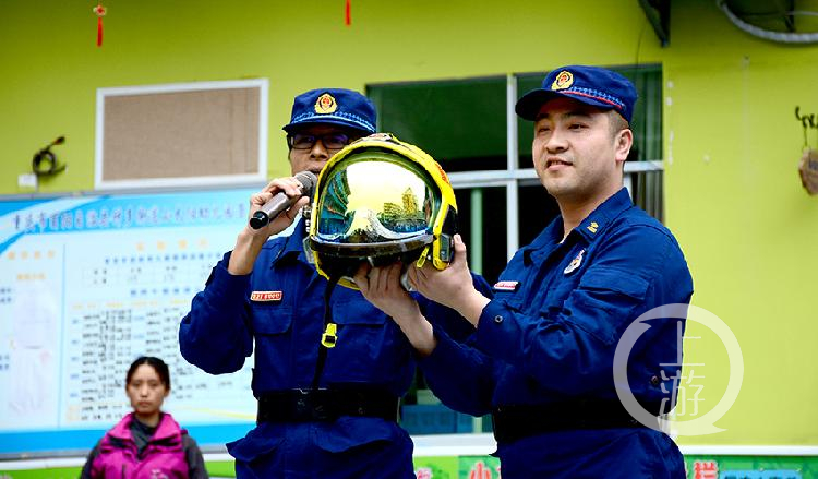 争当消防小能手 幼儿园萌娃迎来一群“蓝精灵”休闲区蓝鸢梦想 - Www.slyday.coM