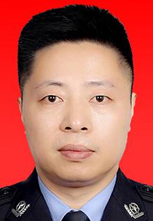 王伟:刑警的职业精神流淌在血液里|王伟|盐城_新浪新闻