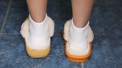 这双棉拖竟然防水,防油,还防滑?脚感比踩棉花还舒服!