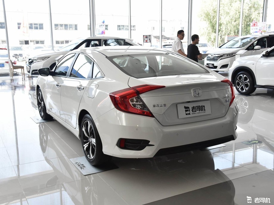 本田"小钢炮" 小哥带你看本田思域-新浪汽车