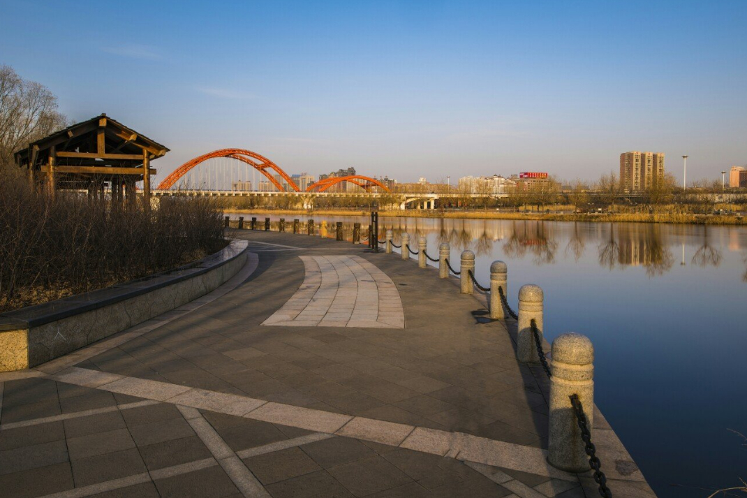 山西一公园被4a砸中耗资149亿被称临汾人的客厅