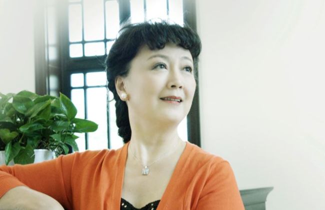 80年代当红影星赵静,巅峰时期嫁给粉丝,63岁直言我不后悔|新风歌|赵静