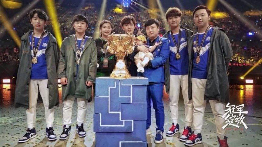 武汉民谣说出心声,感动全场,观众呐喊"武汉加油" 01:24 武汉estarpro