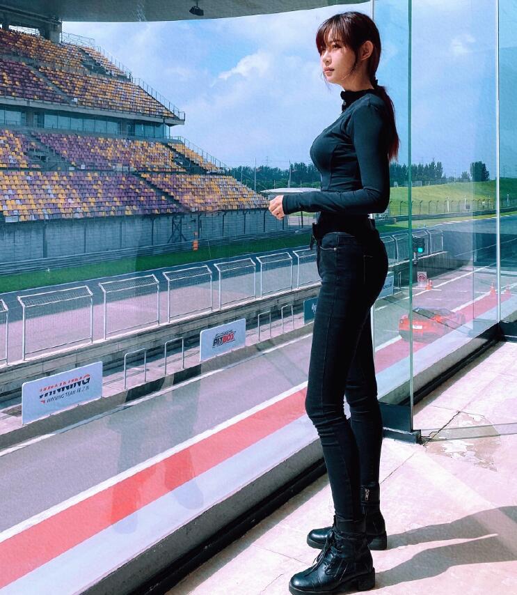 而人气提高之后的痞幼,其实也在不断尝试其他领域