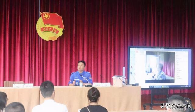 蓝天救援队队长陶成诚同志被追授“六安青年五四奖章”荣誉称号休闲区蓝鸢梦想 - Www.slyday.coM