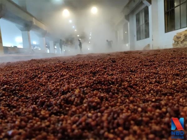 钓鱼台酒厂生产车间 图片来源：每经记者 朱万平 摄