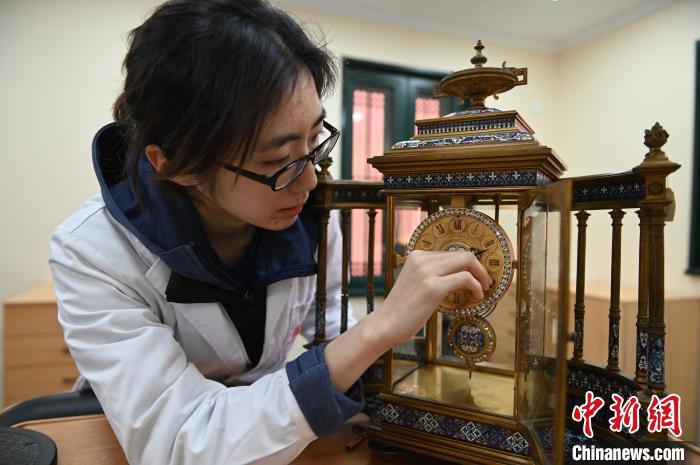 "古钟表联合修复室"在沈阳故宫揭牌