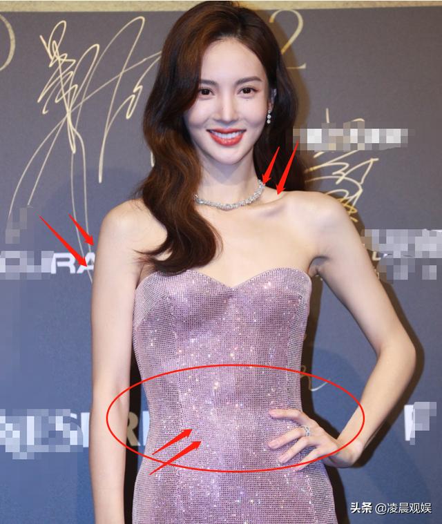 金晨活动生图被疯传截图放大五倍看她的脸蛋是否整容一目了然