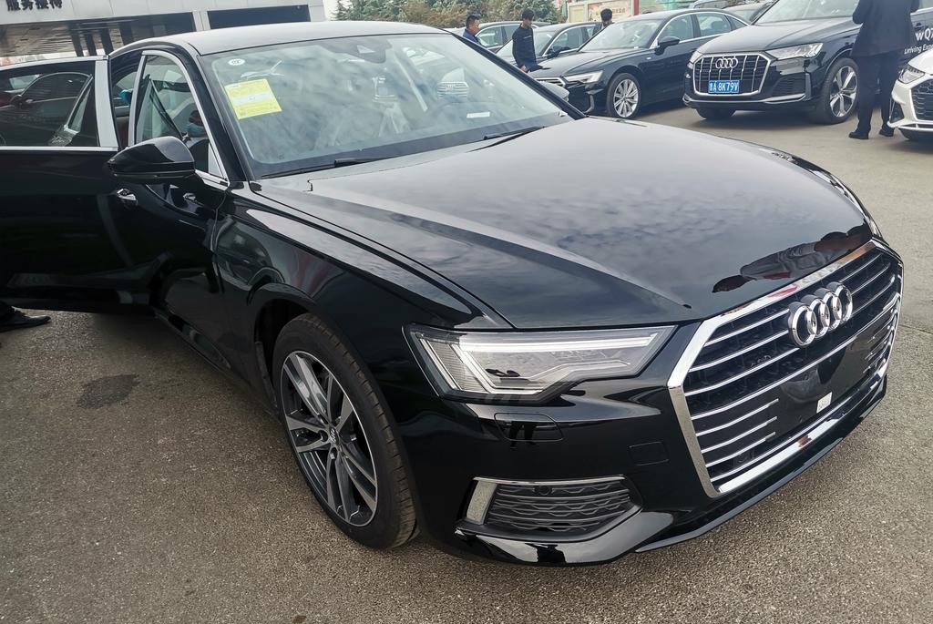 21款奥迪a6l增配了什么?不仅涨价,优惠也变少了!要起飞?