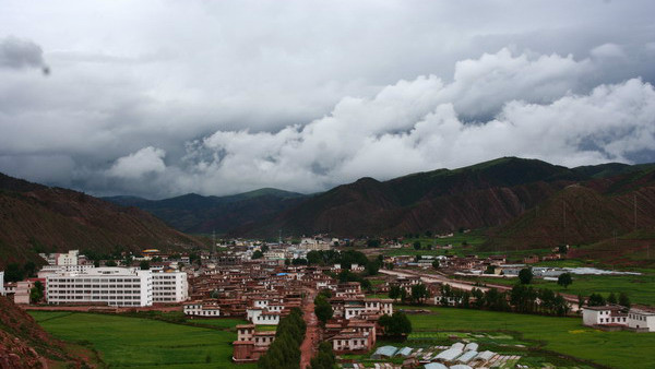 洛隆县属于哪个市 独自去洛隆县旅游的注意事项有哪些