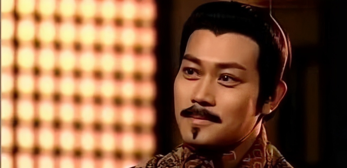 他在《寻秦记》中饰演的信陵君,在《大唐双龙传》中饰演的石之轩,在