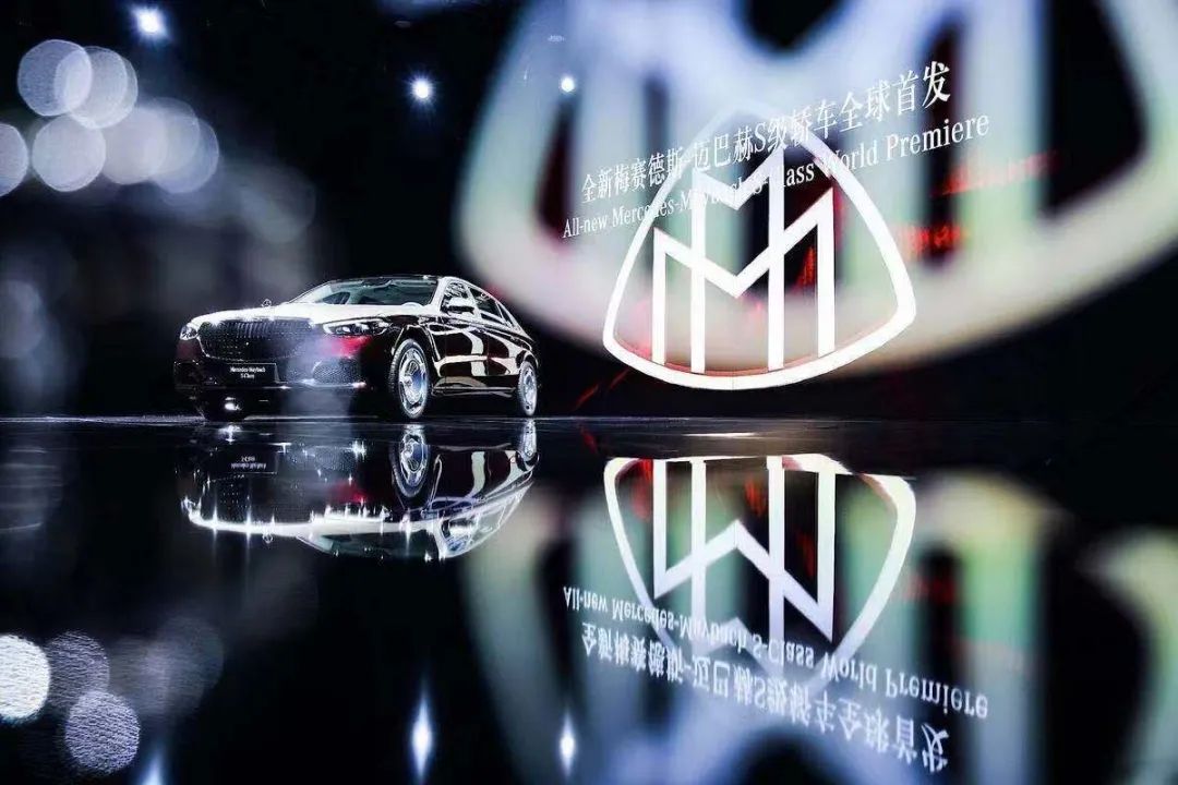 全新梅赛德斯-迈巴赫s级全球首发,v12发动机加身,气势恢宏