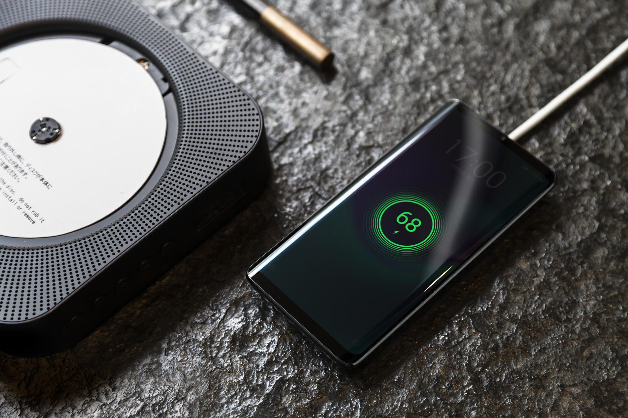 魅族zero堪称珠海小厂最激进的一款产品,可惜最终没能量产