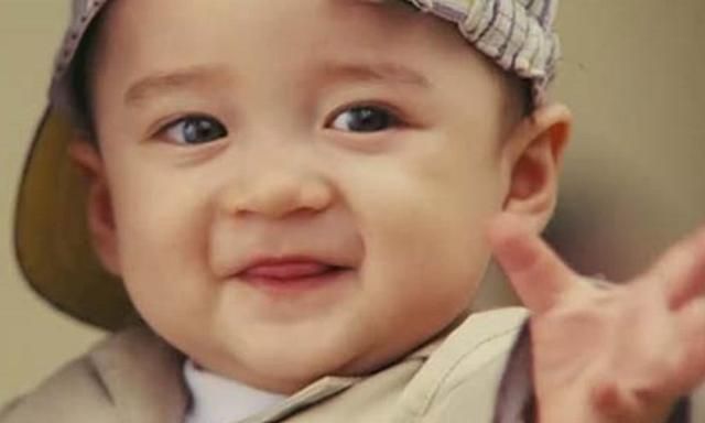 还记得《宝贝计划》中的宝宝吗?小时候萌翻众人,14年后长这样