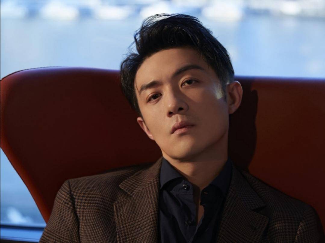 许幻山逆袭官宣参加选秀综艺凭渣男角色成高人气选手