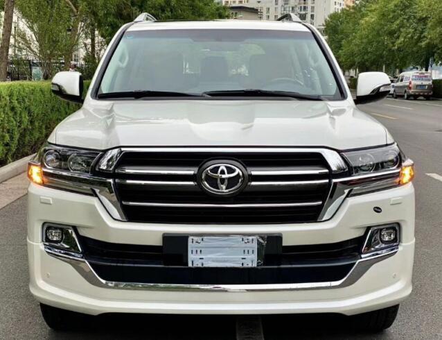 2021款丰田陆地巡洋舰到港详解