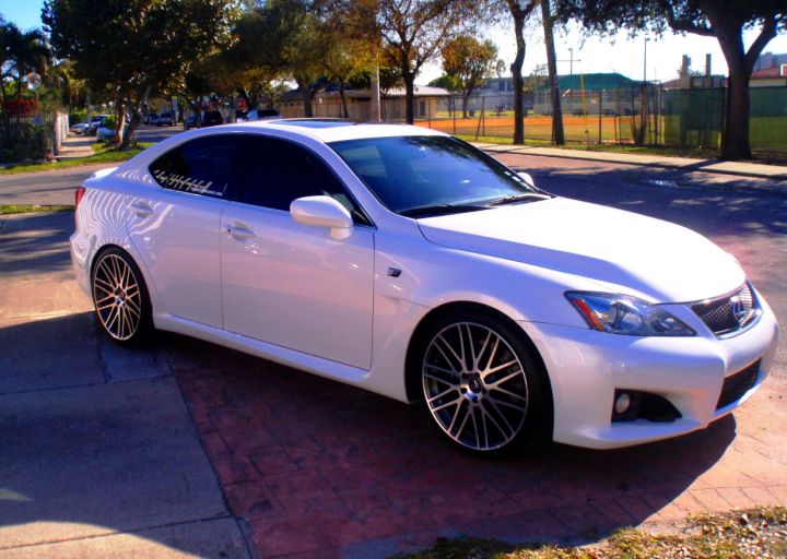 曾经的咬地鲨凌志is300,如今只卖14万,看记录买主怒砍价